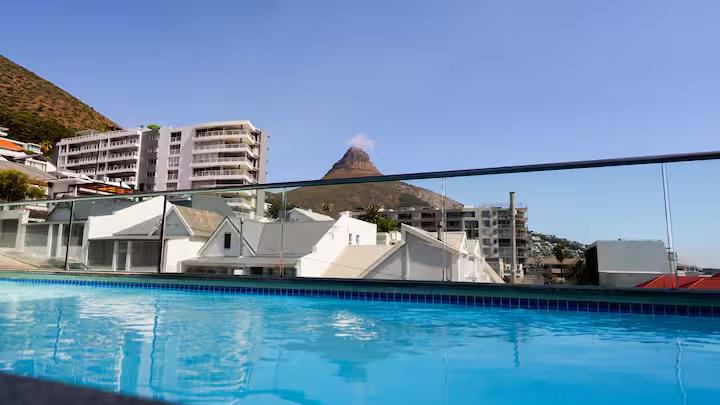 2 Bedroom Property for Sale in Sea Point Western Cape